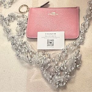 COACH 🌸 Pebble Leather Zip Card Case . With Key Ring. Pink. NWOT.Authentic.